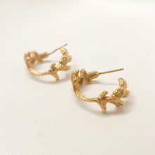 Cargar imagen en el visor de la galería, Hoop Kamin Gold