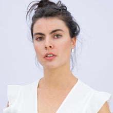 Cargar imagen en el visor de la galería, Aro Malvilla Blanca