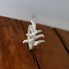 Cargar imagen en el visor de la galería, Anillo Solanum