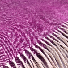 Cargar imagen en el visor de la galería, Chal Sairi Fuxia